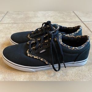 VANS Women’s Shoes Size 7